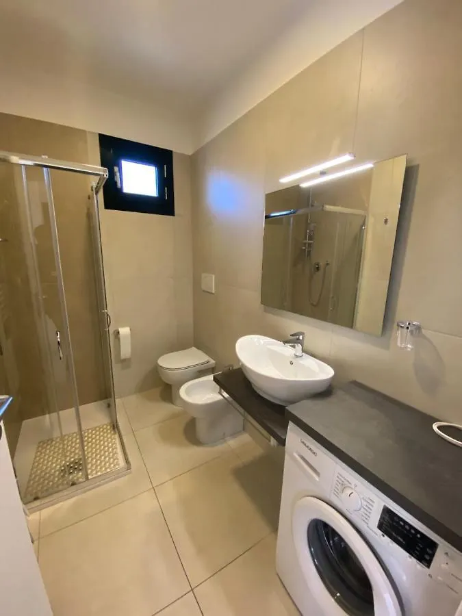Residence Quito Piazza Mazzini 150M Dal Mare E Vicino Pista Azzurra ليدو دي يسولو